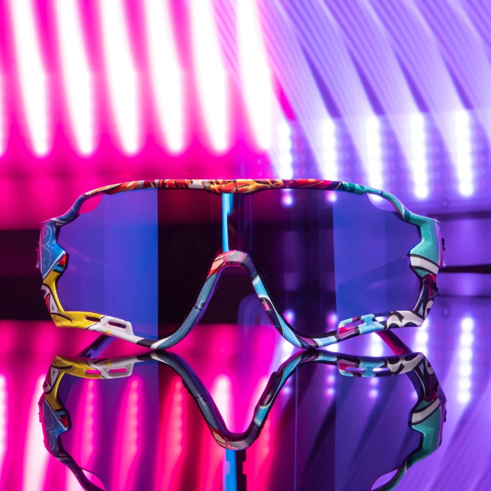 High-Performance Polarized Cycling Glasses for Clear Vision and UV Protection