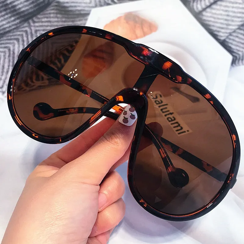 Vintage Round Plastic Frame Sunglasses
